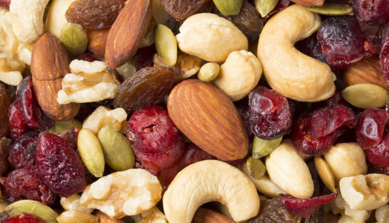 Frutta oleosa e salute: tutto quello che c’è da sapere